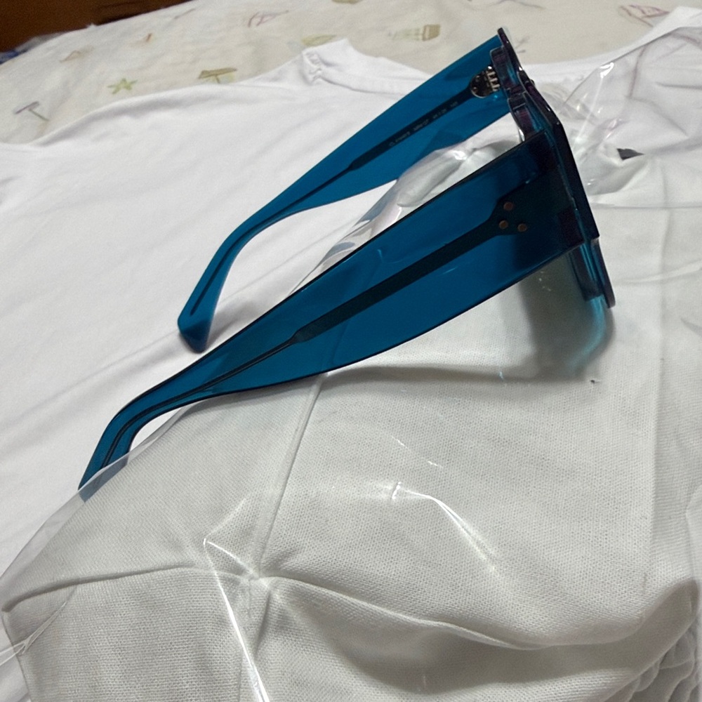 Celine Teal Sunglasses - Picture 4 of 8